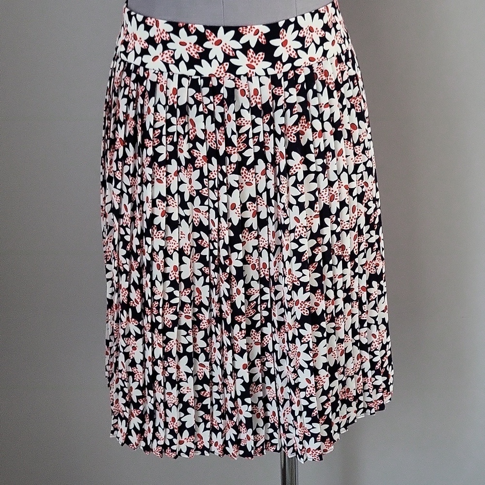 J. Crew Pleated Floral Daisy Skirt - Size 2 - Red Black White - Fully Lined